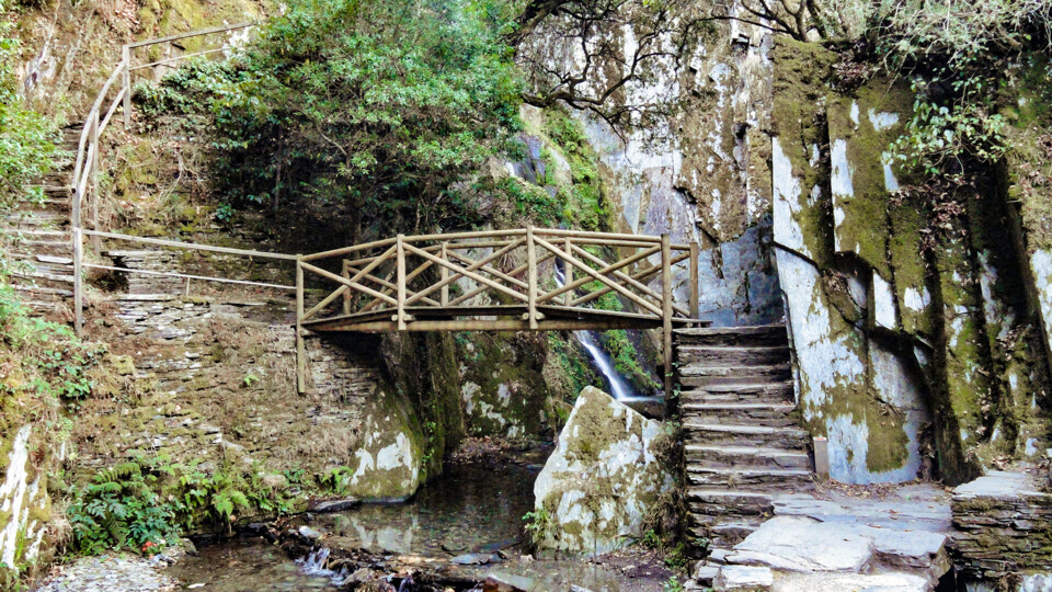 Serra do Açor queda de água02.jpg