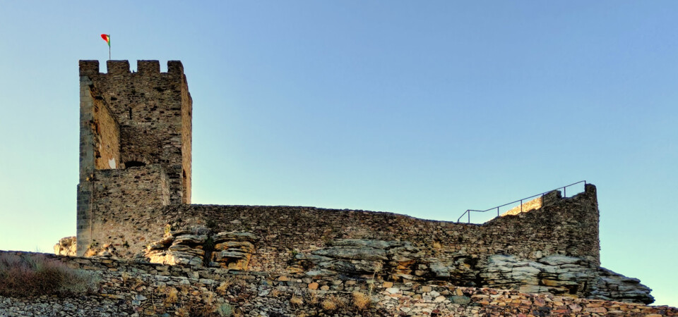 MOgadouro castelo5.jpg