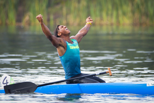 Isaquias Queiroz venceu três medalhas/MINISTÉRIO DO ESPORTE Isaquias Queiroz venceu três medalhas/MINISTÉRIO DO ESPORTE