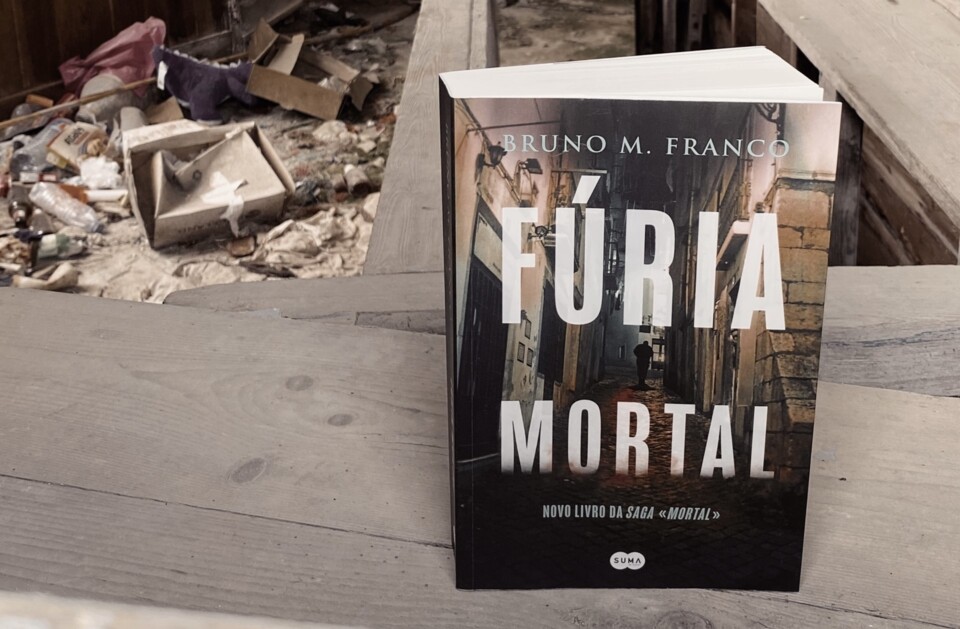 fúria mortal capa.jpg