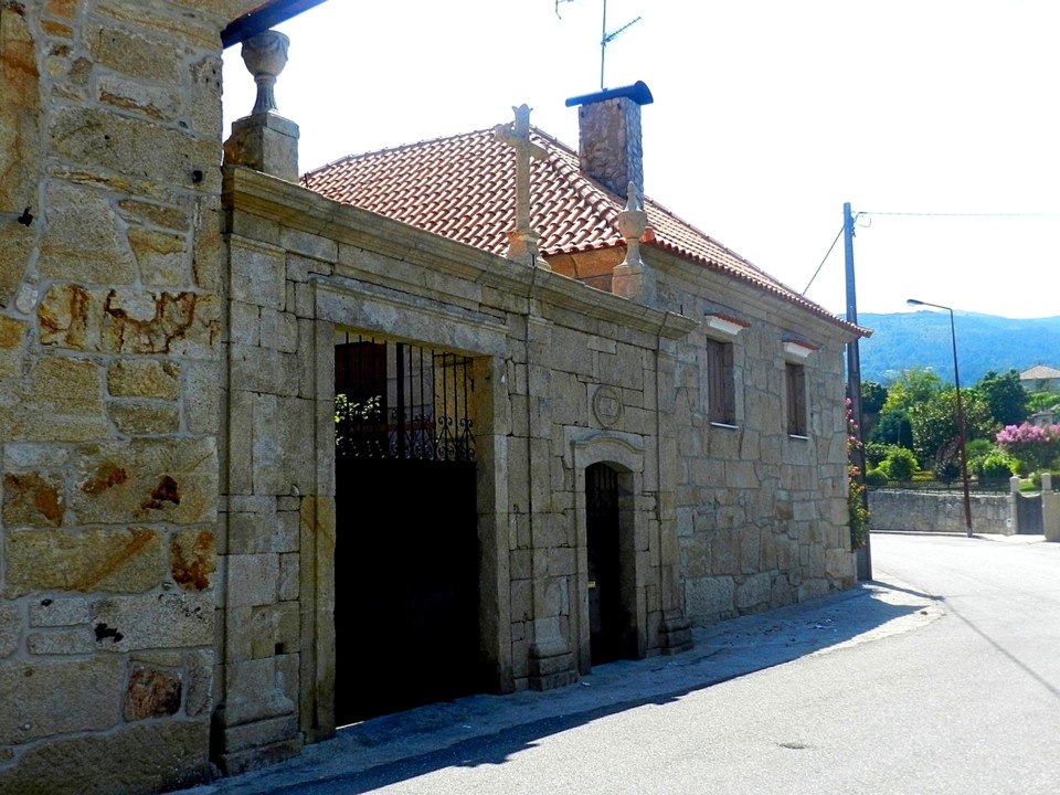 75 casa da serra.jpg