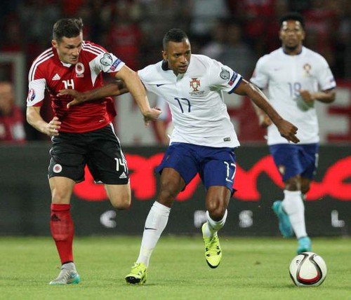 albanês e nani.jpg albanês e nani.jpg