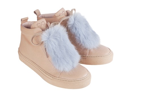 thelma_pink_sky_blue_fur.jpg