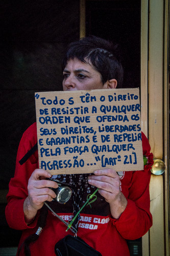 (Rua António Maria Cardoso, 25 de abril de 2014)