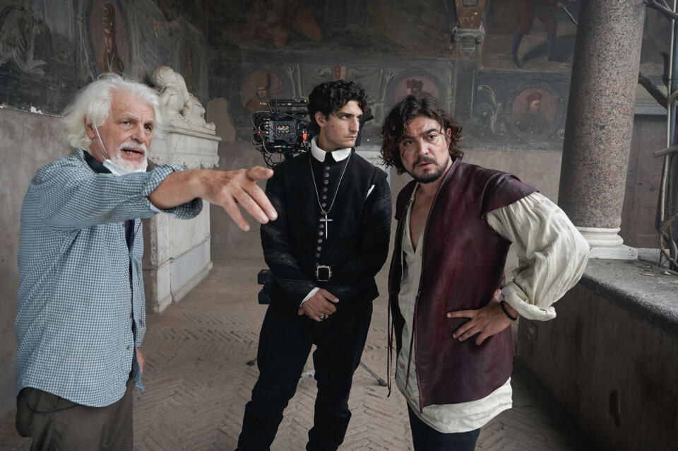 134023-Riccardo_Scamarcio_L_Ombra_di_Caravaggio_DS