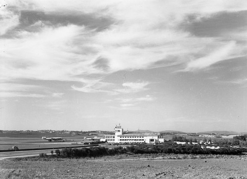 Aeroporto da Portela, 1958.jpg