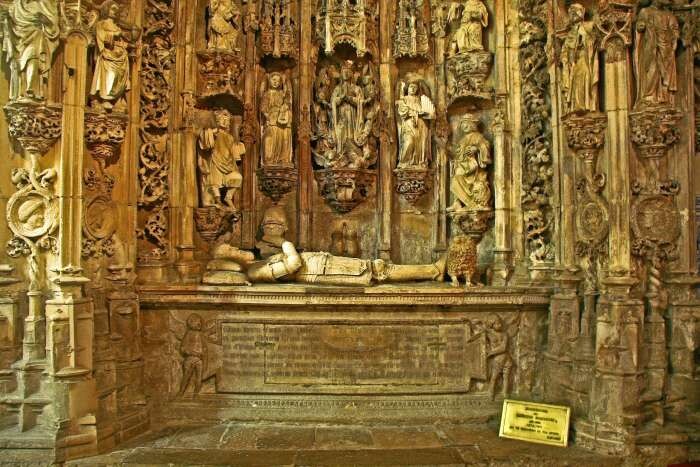 Túmulo_de_Dom_Afonso_Henriques,_Fundador_de_Portu