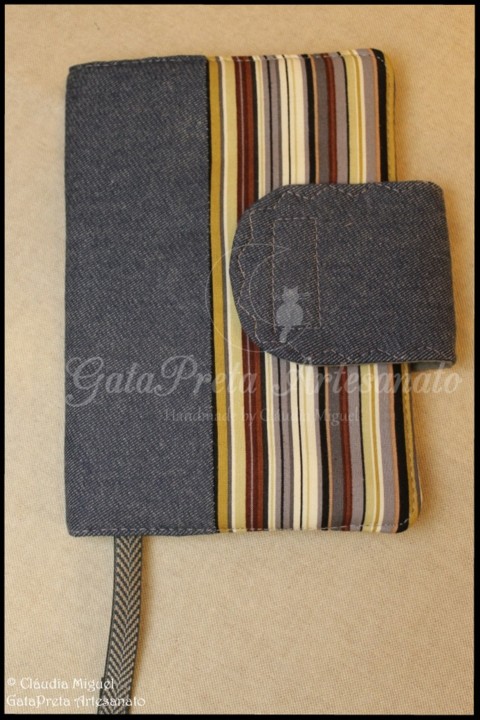 Capa para livros de bolso Stripes1.JPG