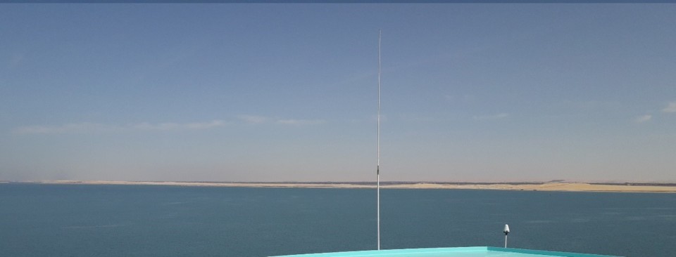 Linha verde Canal de Suez.jpg