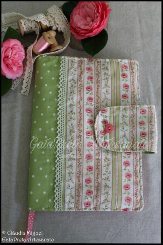 Capa de livros Delicate Flowers1.JPG