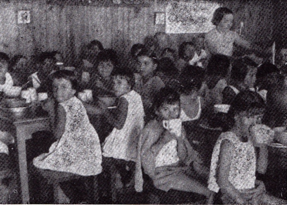 Almoco na Colonia Balnear da Cantina Escolar de Am