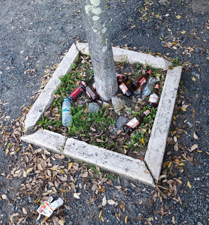 Lixo na via pública (1).jpg