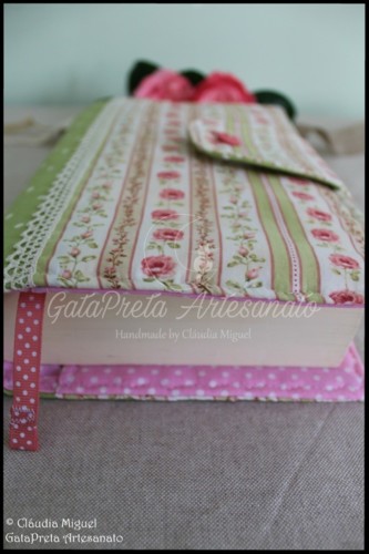 Capa de livros Delicate Flowers4.JPG