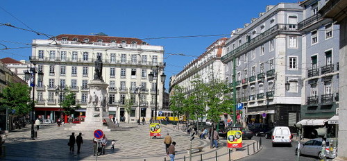 Largo_Camoes_in_Chiado_district (1).jpg