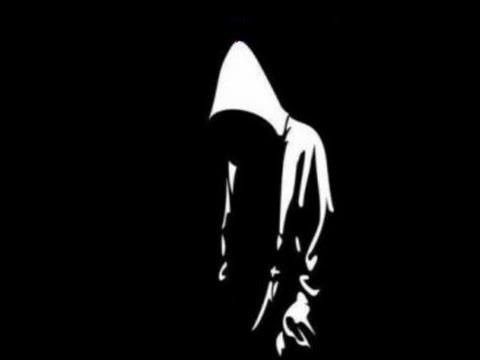 jovem na penumbra com M.jpg