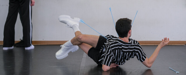 CARBONO_2023_foto_ensaio_1_creditos_Hrant_Khachatr