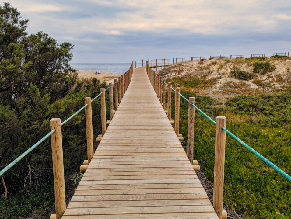 passadiço praia.jpg