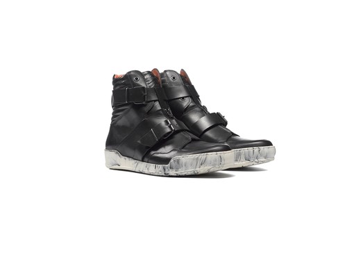 Nobrand_FLAME BLACK_€173.jpeg Nobrand_FLAME BLACK_€173.jpeg