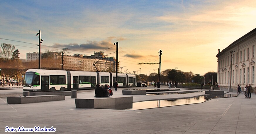 PLACE DU COMÉRCE.JPG