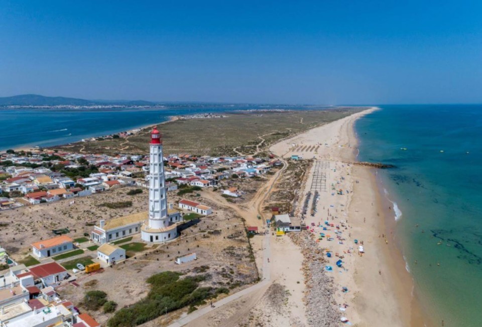 Ilha-do-Farol-aerial.jpg