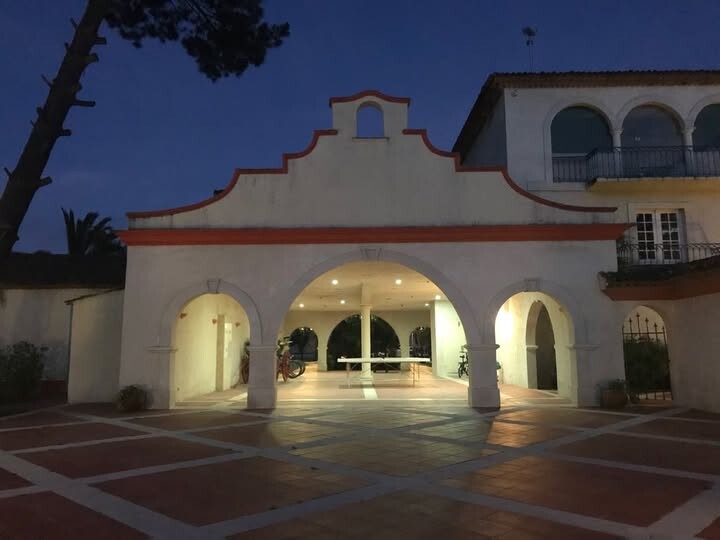 35986833_1882812985083593_5862139495817674752_n.jp