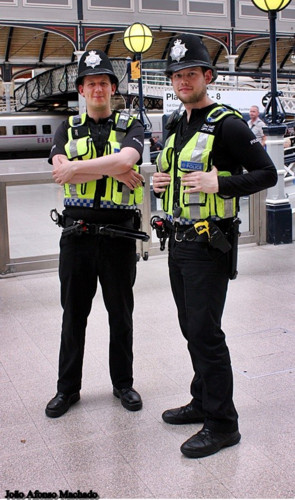 POLÍCIAS.JPG POLÍCIAS.JPG