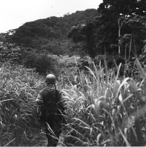 ...Vale do rio Mbridge - esconderijos inimigos....