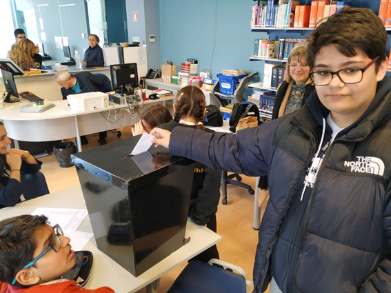 Miúdos a Votos1.png