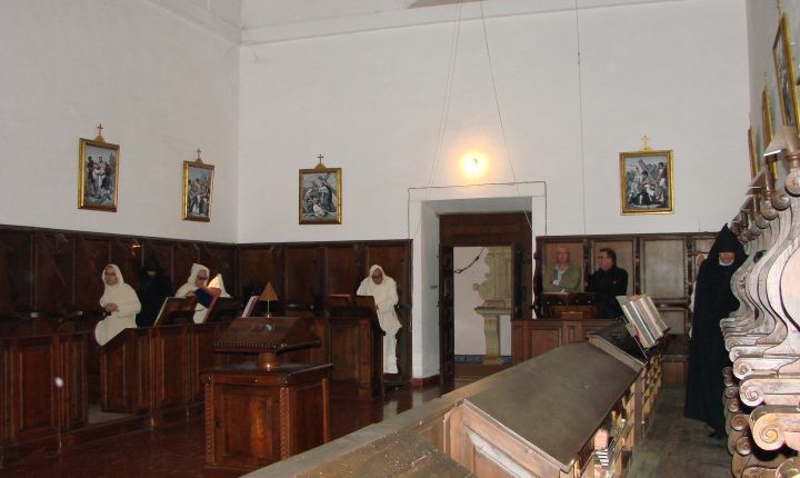 monges.jpg monges.jpg