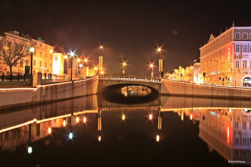 Aveiro noturno.jpg Aveiro noturno.jpg