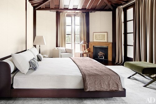 item9.rendition.slideshowHorizontal.giorgio-armani