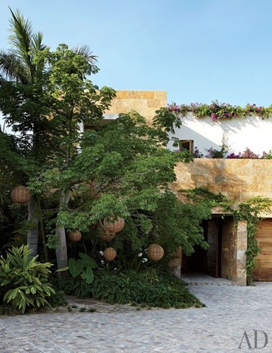 item31.rendition.slideshowVertical.cindy-crawford-