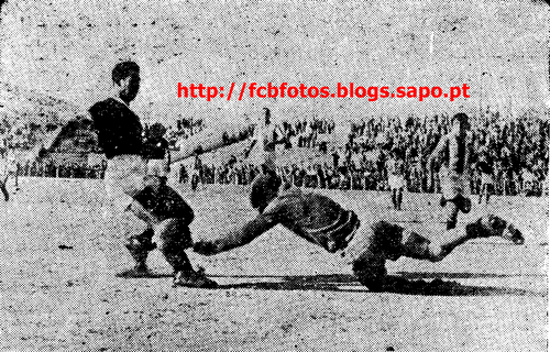 1952-53-taça benfica-fcb-artur e serrano.png