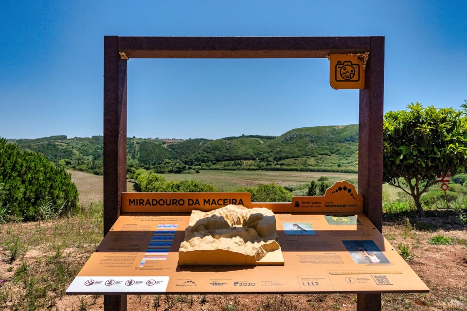 Torres Miradouro da Maceira ermas do Vimeiro 3.jpg