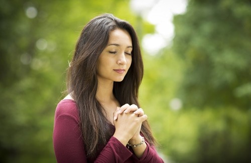woman-praying-marquee1.jpg