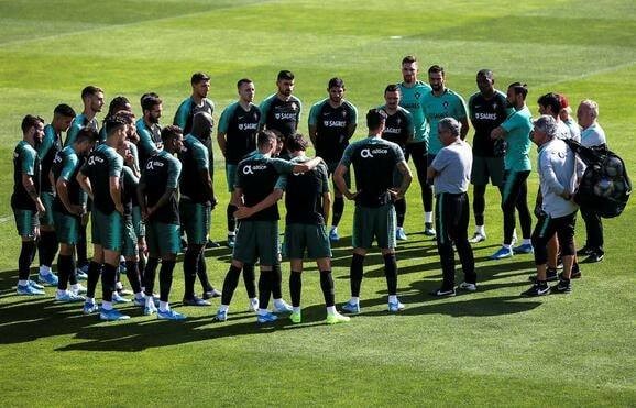 D-Z56WIWsAM6IcQ.jpg D-Z56WIWsAM6IcQ.jpg