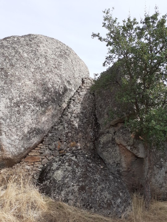 Pedras estruturadas. Foto Original. 2021.10.09.jpg