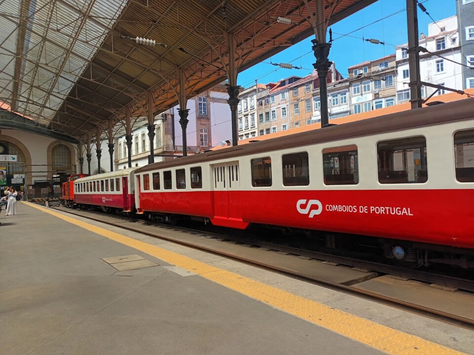 Não me canso disto comboio1.jpg