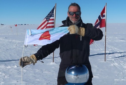 angelo-felgueiras-conquista-o-polo-sul-a-beber-del