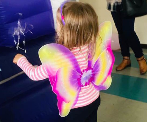 Lara aniversario.jpg Lara aniversario.jpg