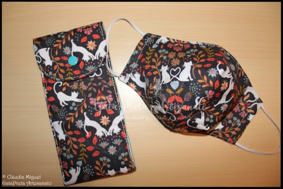 Estojo e máscara Cat Love1.JPG