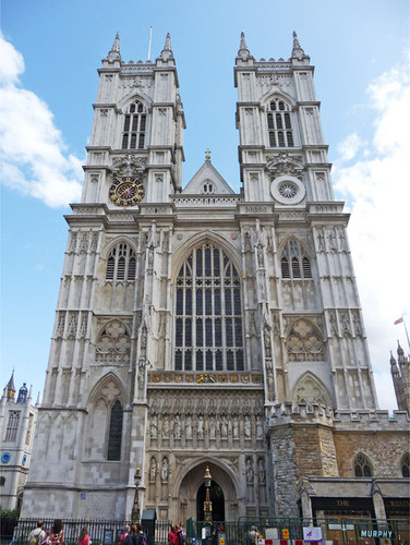 West_Side_of_Westminster_Abbey,_London_-_geograph.