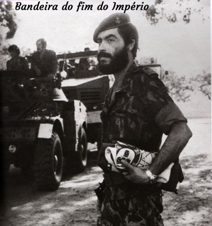 Angola-embrulho da pátria.jpg