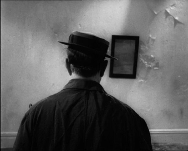Buster-Keaton-and-mirror-e1572960101266.jpg