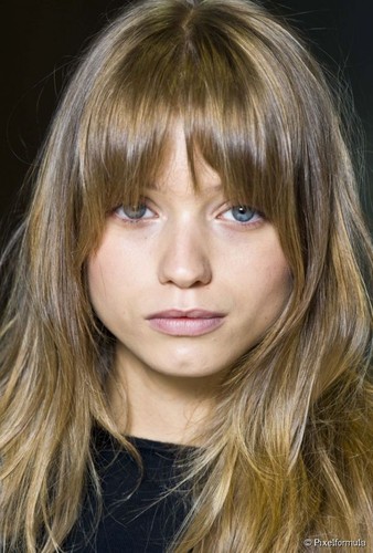 310-as-franjas-dao-feminilidade-ao-rosto-e-article