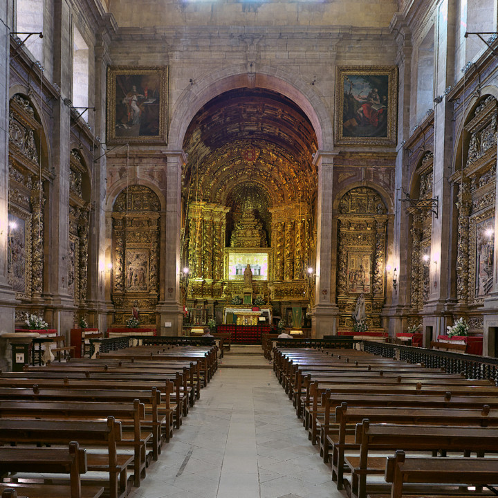 Convento Santa Clara-a- Nova. Interior da igreja.j