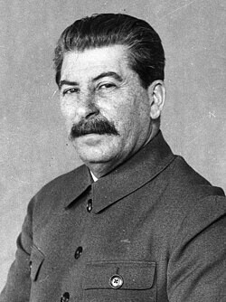 Joseph_Stalin_in_1932_(4)_(cropped)(2).jpg
