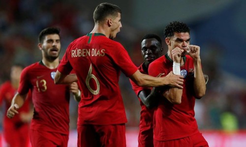 41320098_1813174495398094_1727653386544742400_n.jp