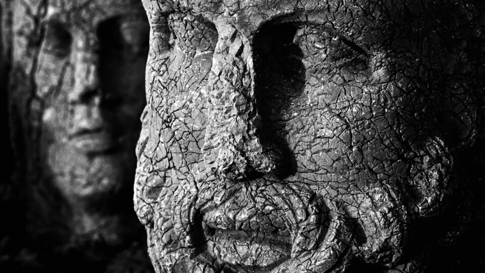 MV5BNzg5ZWIwZjgtMGI3OS00MjkzLTllOTctYWYzMWE0NGE4Nz