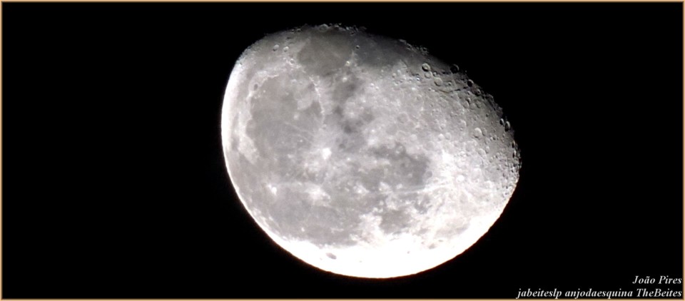 1b     Lua a 20-2-2022  23h30 Covilhã.jpg